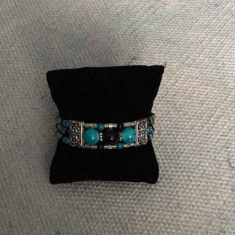 SOLD Bracelet, silver tone